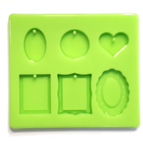 Pendant of 6 Pieces Silicone Mould