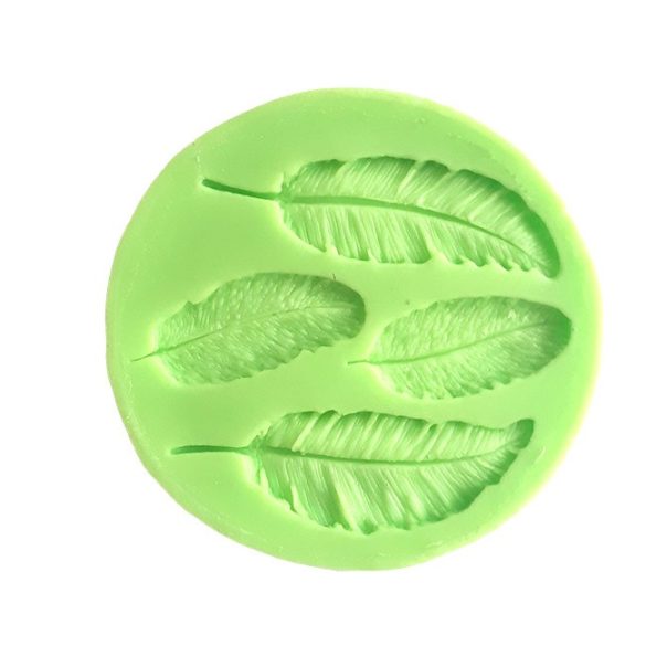 Leaf of 4 different Sizes Fondant Silicone Mould