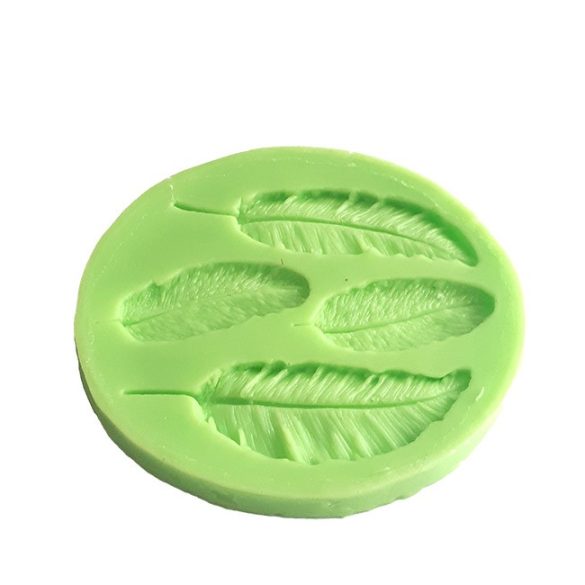 Leaf of 4 different Sizes Fondant Silicone Mould